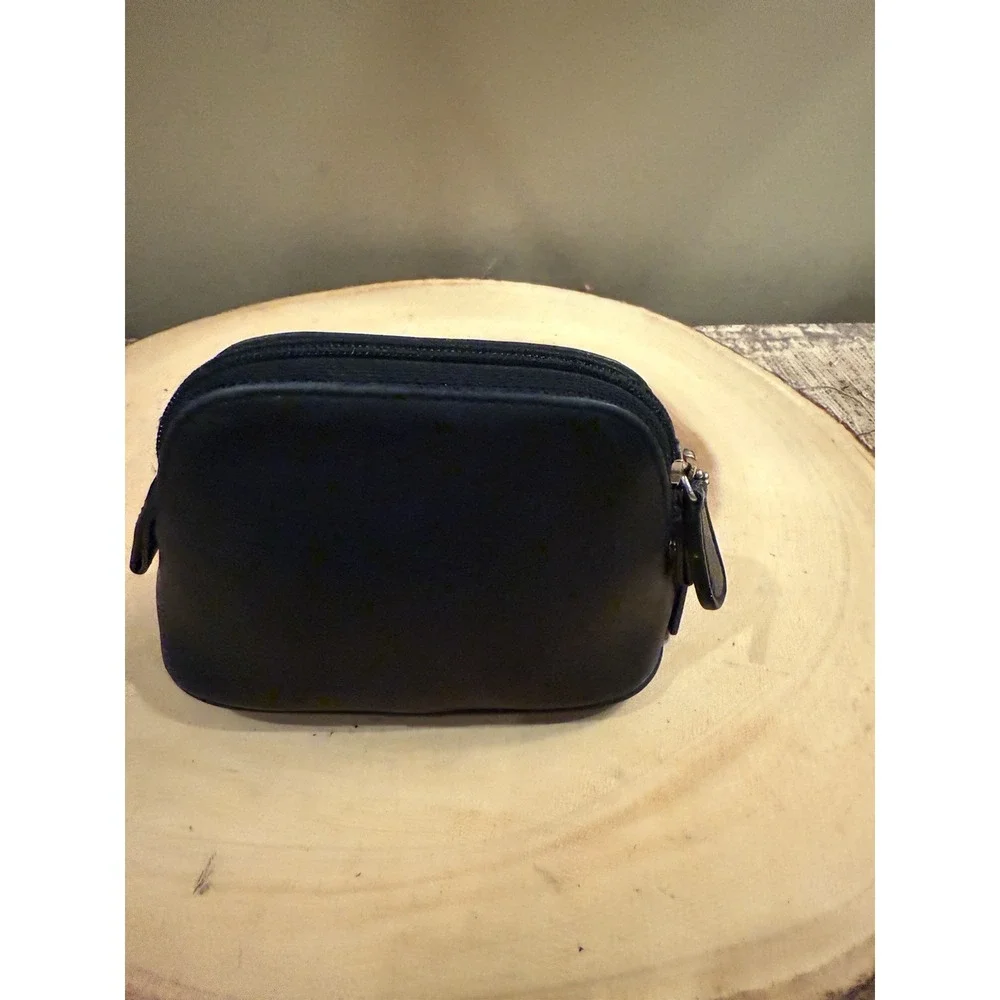 Coach Classic Vintage Dome Black‎  Leather Legacy Rare Zip Coin Purse Cosmetic